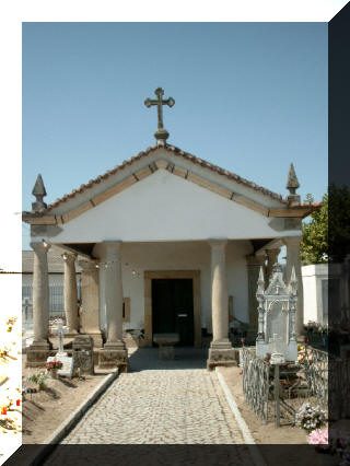 jnreis_capela_do_cemiterio.jpg